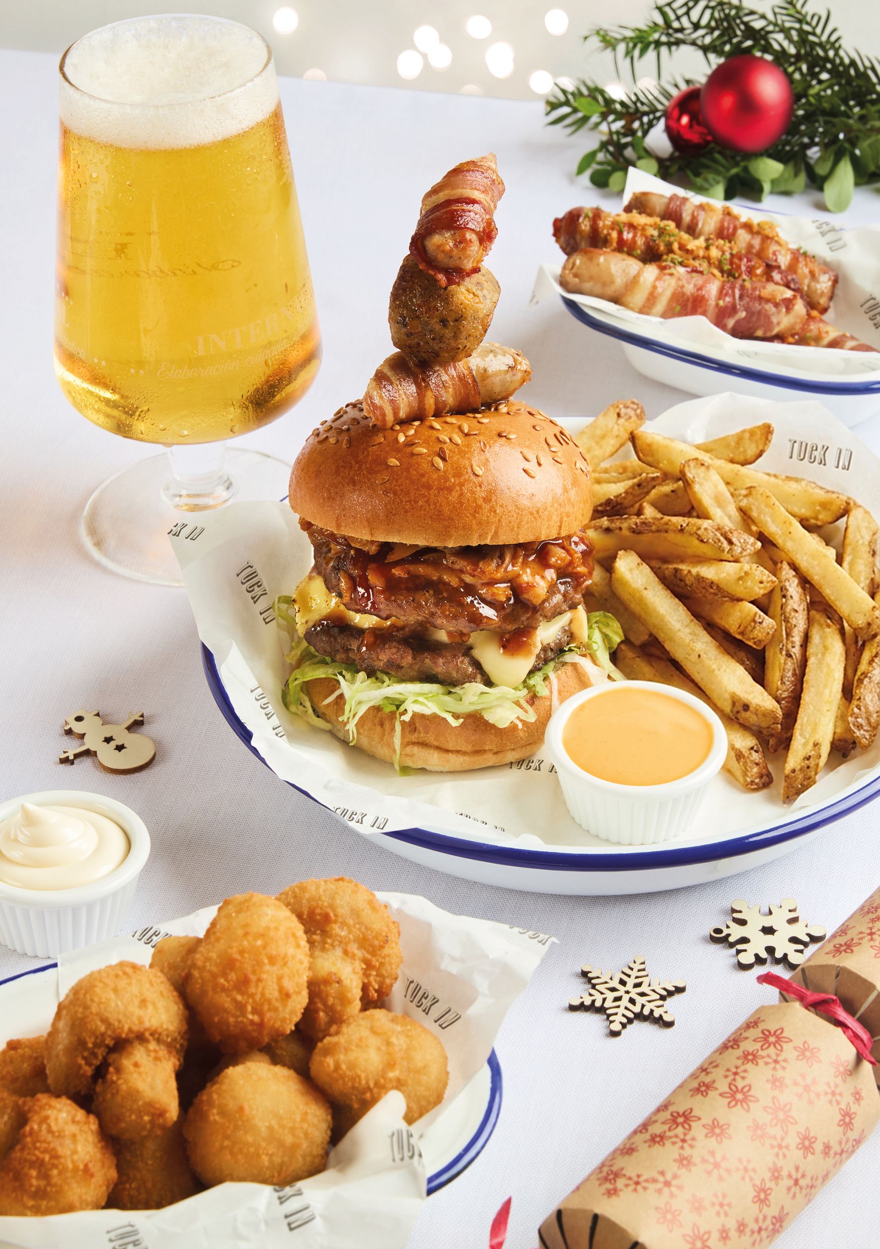 Festive Lunch & Dinner at The Hourglass in Devizes
